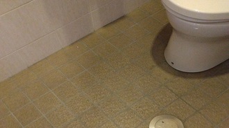 守谷市 トイレタイル床 ガラスコーティング ガソリンスタンド様