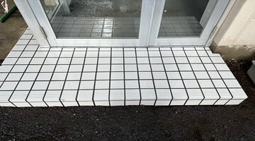 
              水戸市　会社様　玄関ガラス洗浄コーティング